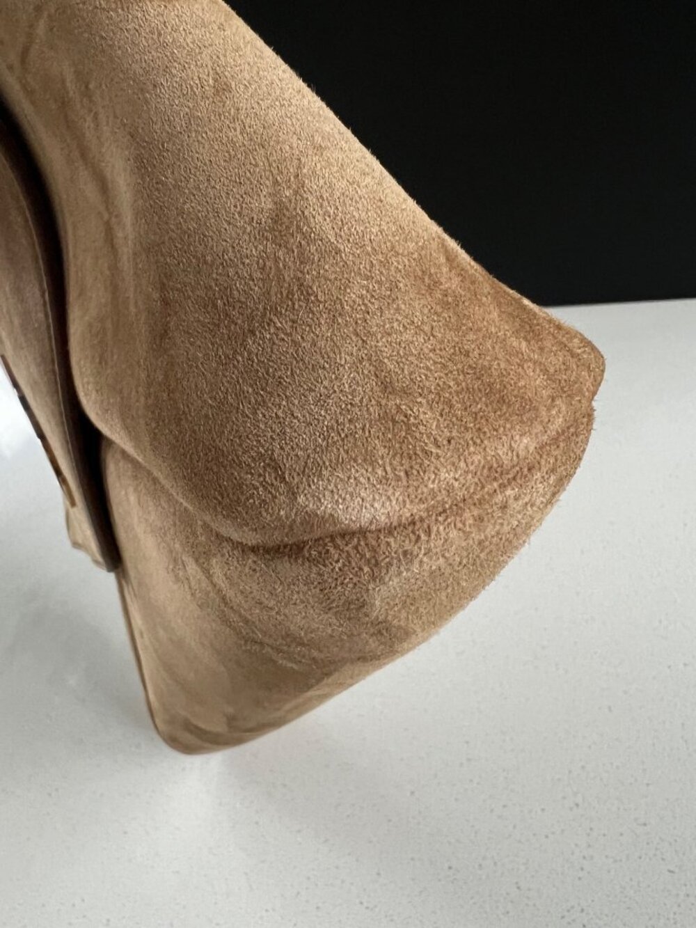 Saint Laurent Cassandre Large Envelope Pouch in Suede - Picture 9 of 15